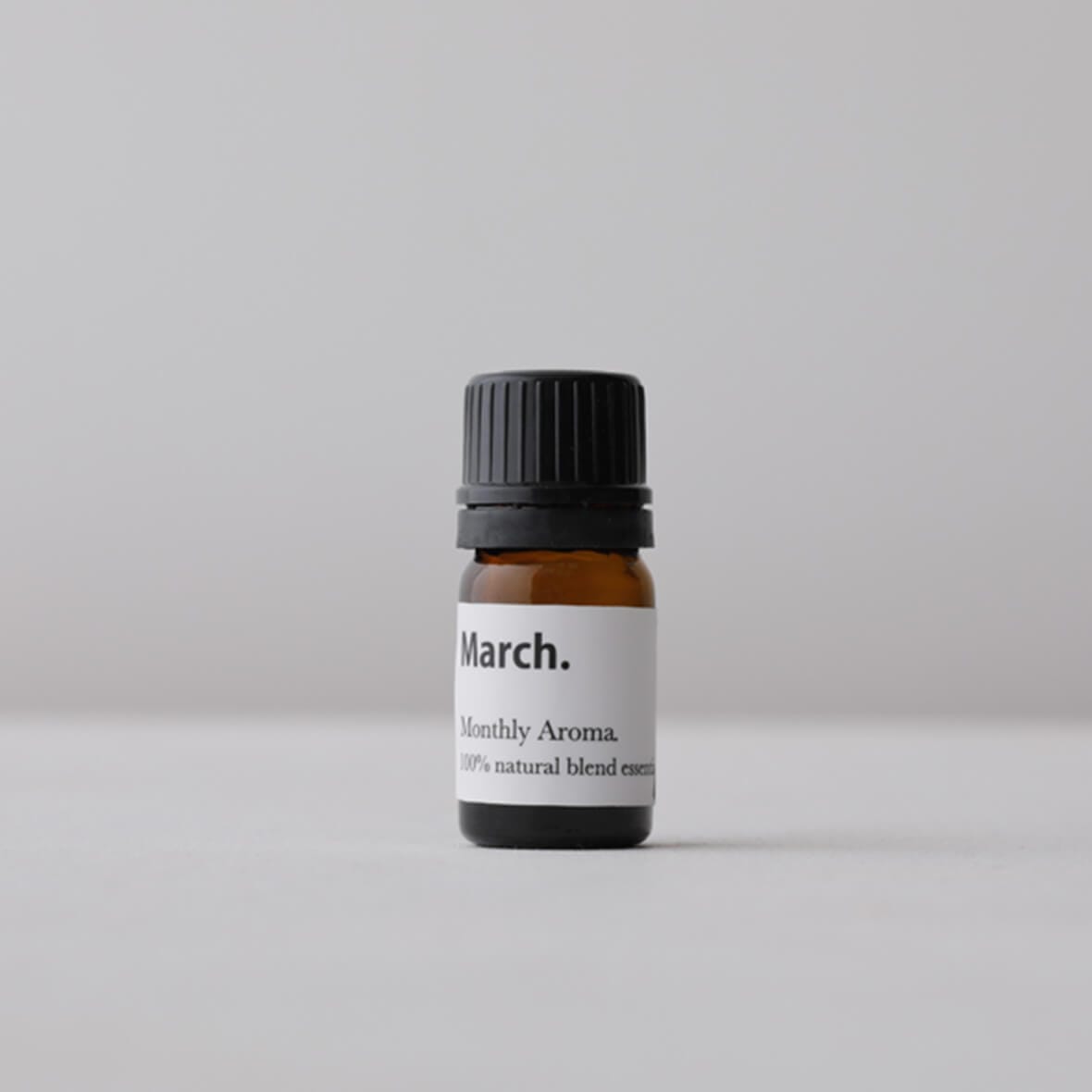 Aroma Month March. essential oil. 5ml - Birth month aroma oil
